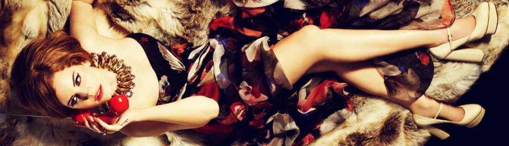 cropped-Lana-Del-Rey-by-Ellen-von-Unwerth-Dark-Paradise-Vogue-Italia-August-2012-4.jpg